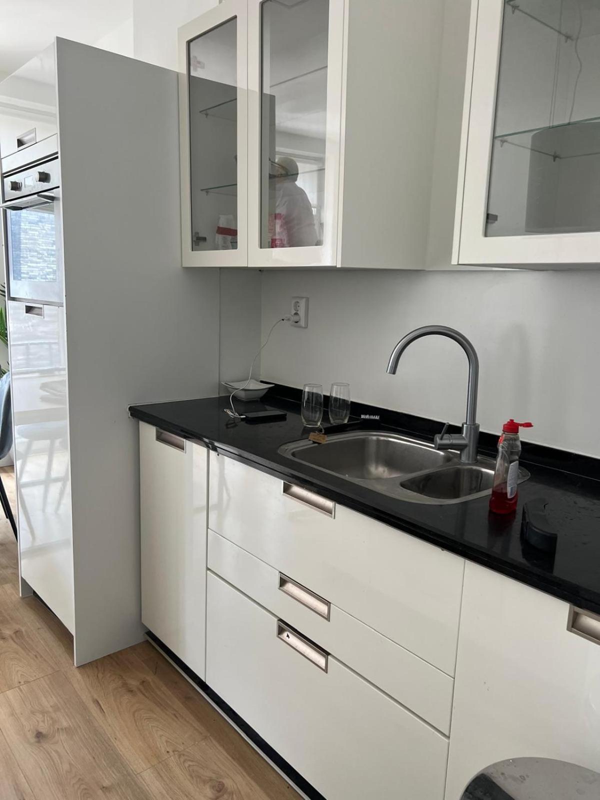 1 Bedroom 2 Floor In Vrijheidstraat 3 *